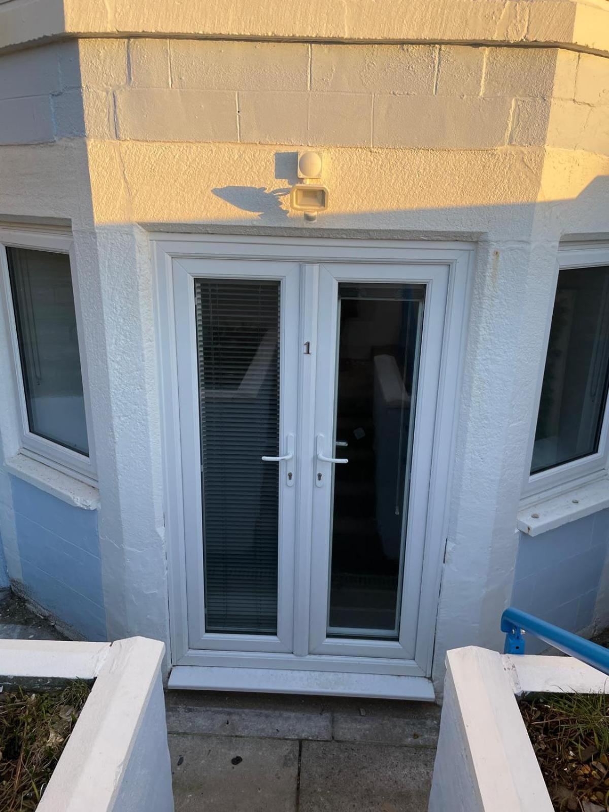 Sunbeam House 1 Pet Friendly