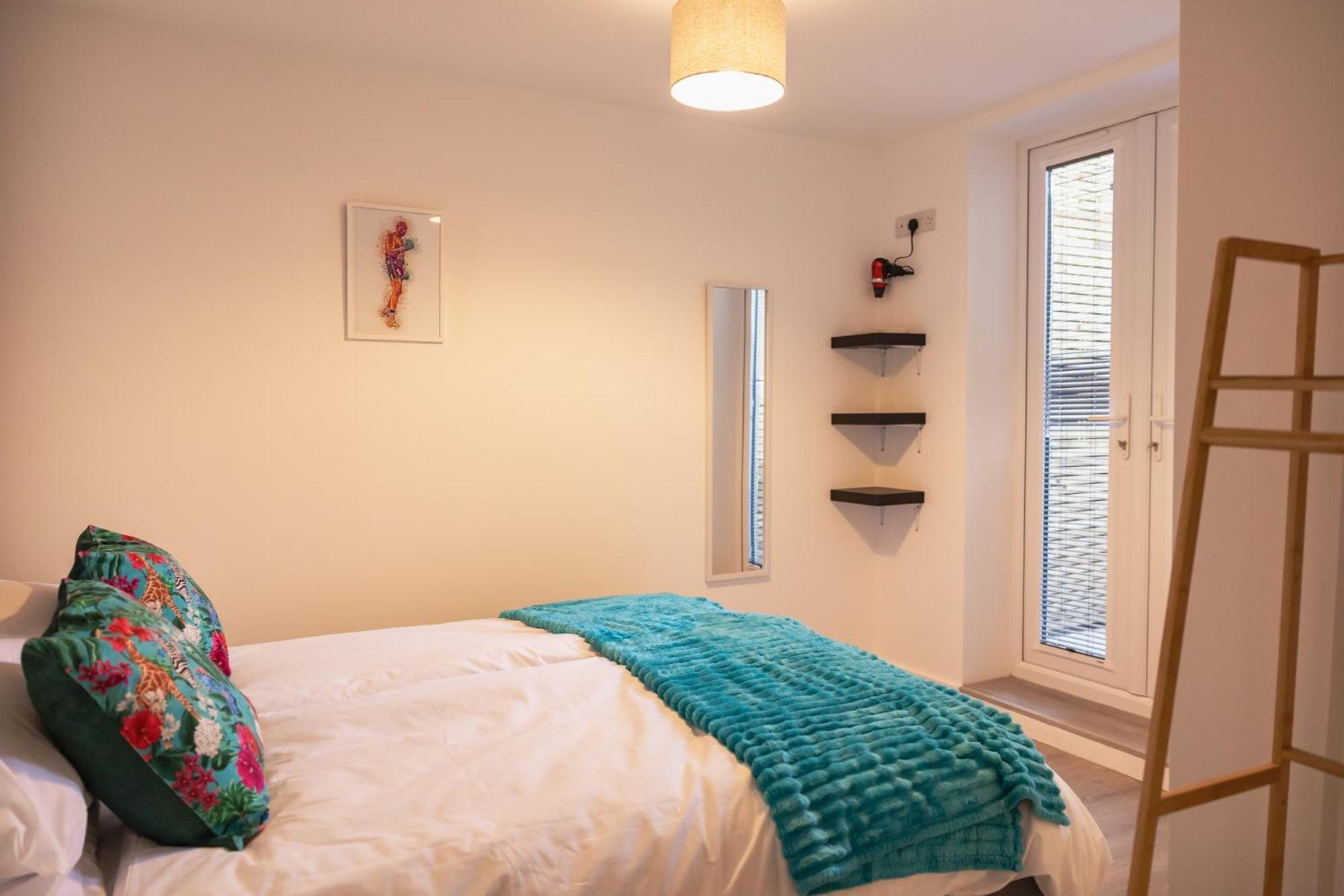 Sunbeam House 1 Pet Friendly